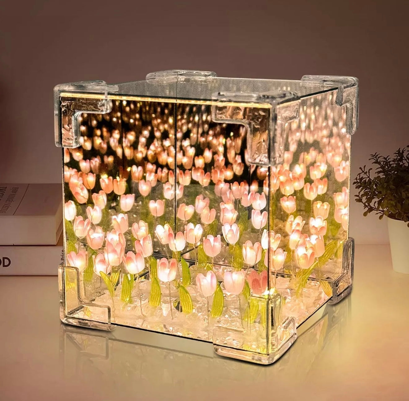 LAMPARA DE TULIPANES CUBO INFINITO